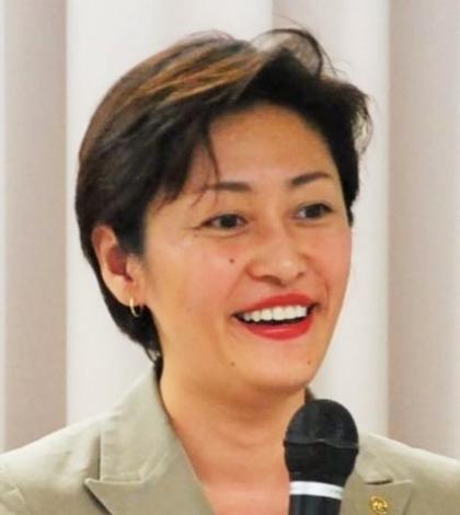 加賀洋子